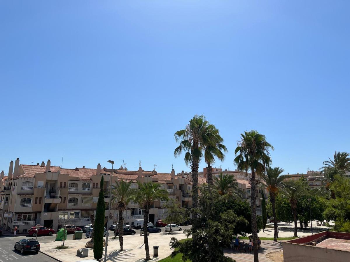 New 2022 Casanovas-Apartment Torrevieja Center Kültér fotó